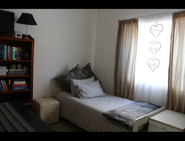 2 bed property to rent in TYGER WATERFRONT